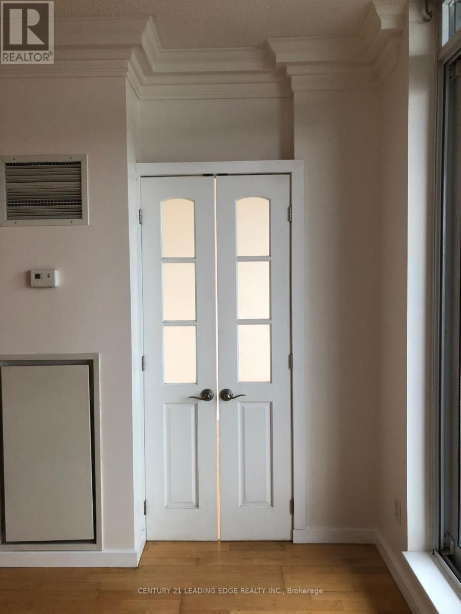 1204 - 218 Queens Quay W, Toronto, Ontario  M5J 2Y6 - Photo 6 - C12597682