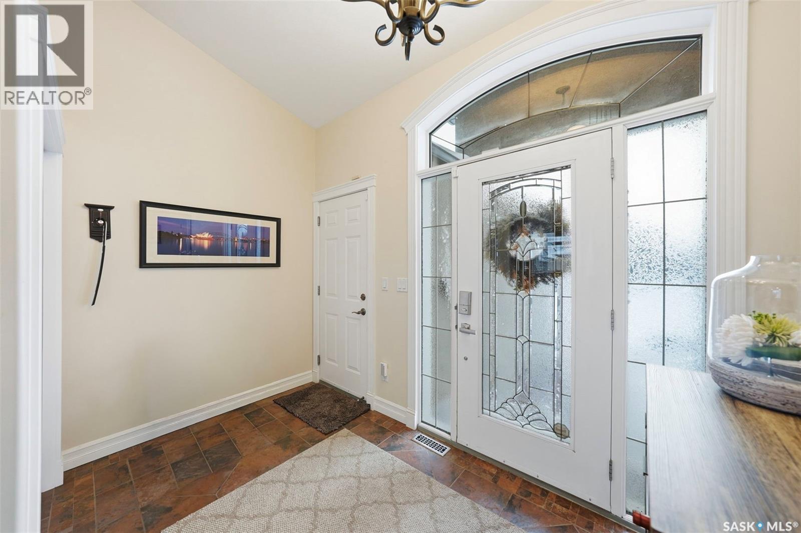 1202 Beechmont View, Saskatoon, Saskatchewan  S7V 1E1 - Photo 3 - SK025148