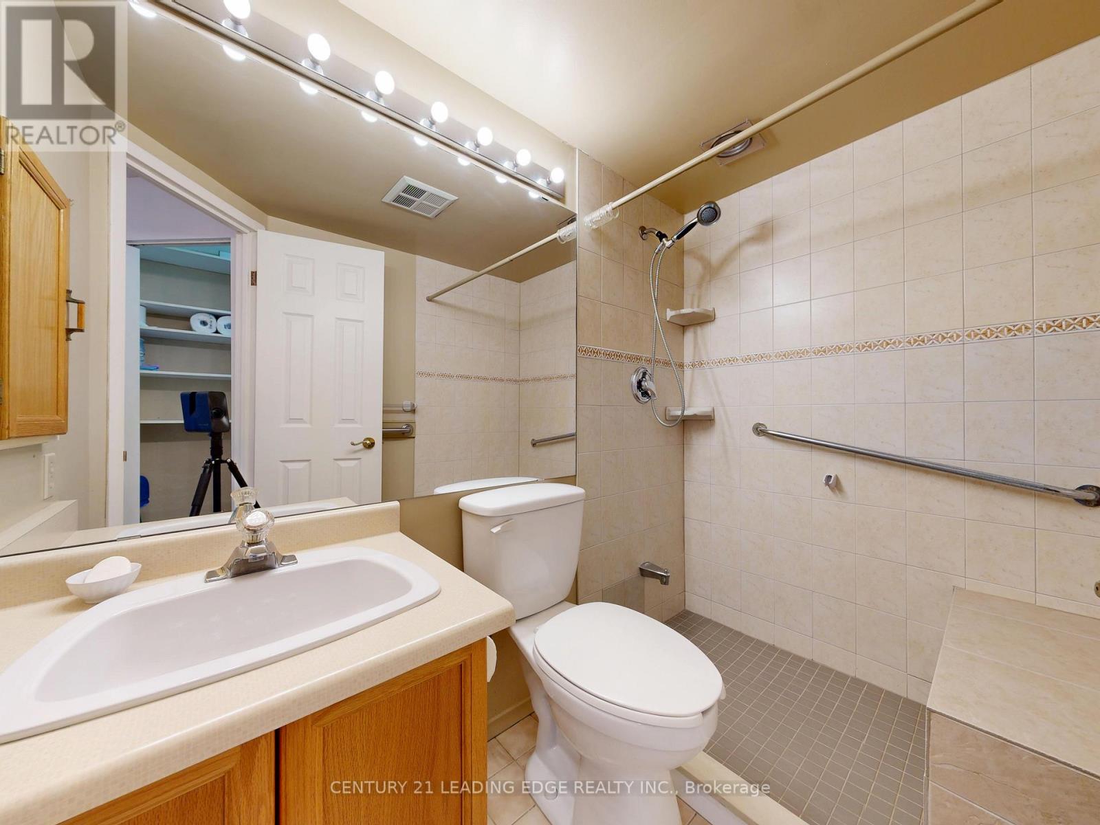 616 - 2 Raymerville Drive, Markham (Raymerville), Ontario  L3P 7N7 - Photo 14 - N12597372