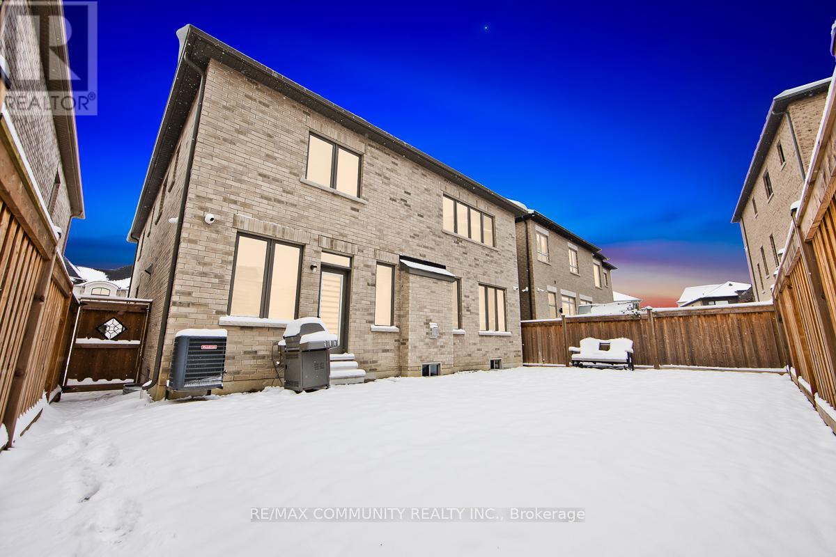 7 Seager Street, Richmond Hill, Ontario  L4S 0H1 - Photo 29 - N12539722