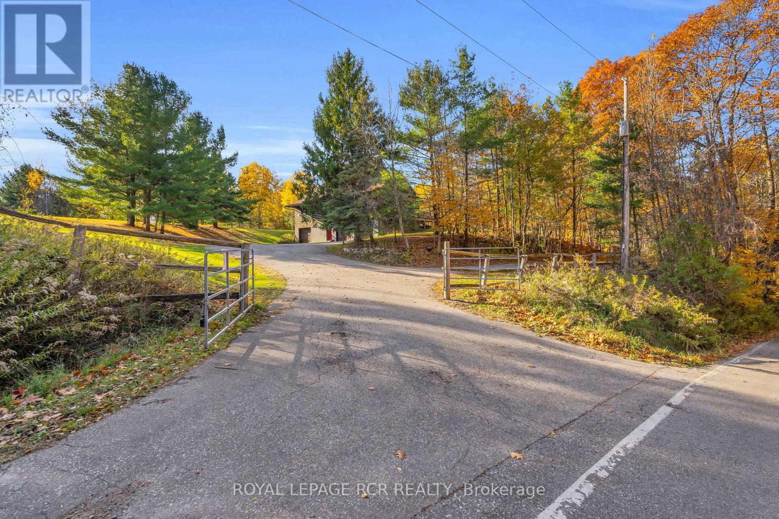 300 Old Bathurst Street, King, Ontario  L7B 1K5 - Photo 4 - N12597640