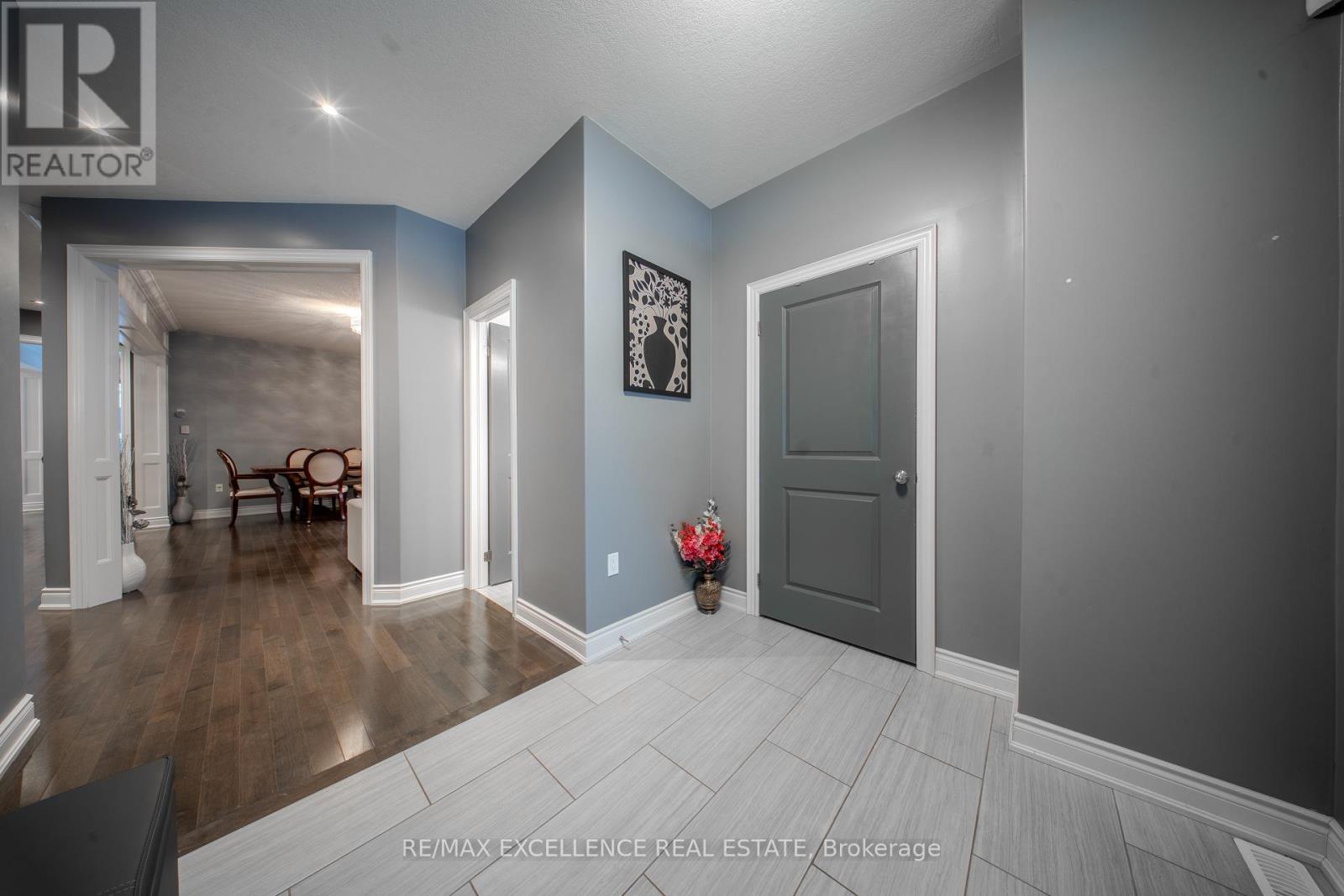 125 Centre Street, Essa, Ontario  L0M 1B0 - Photo 6 - N12597764