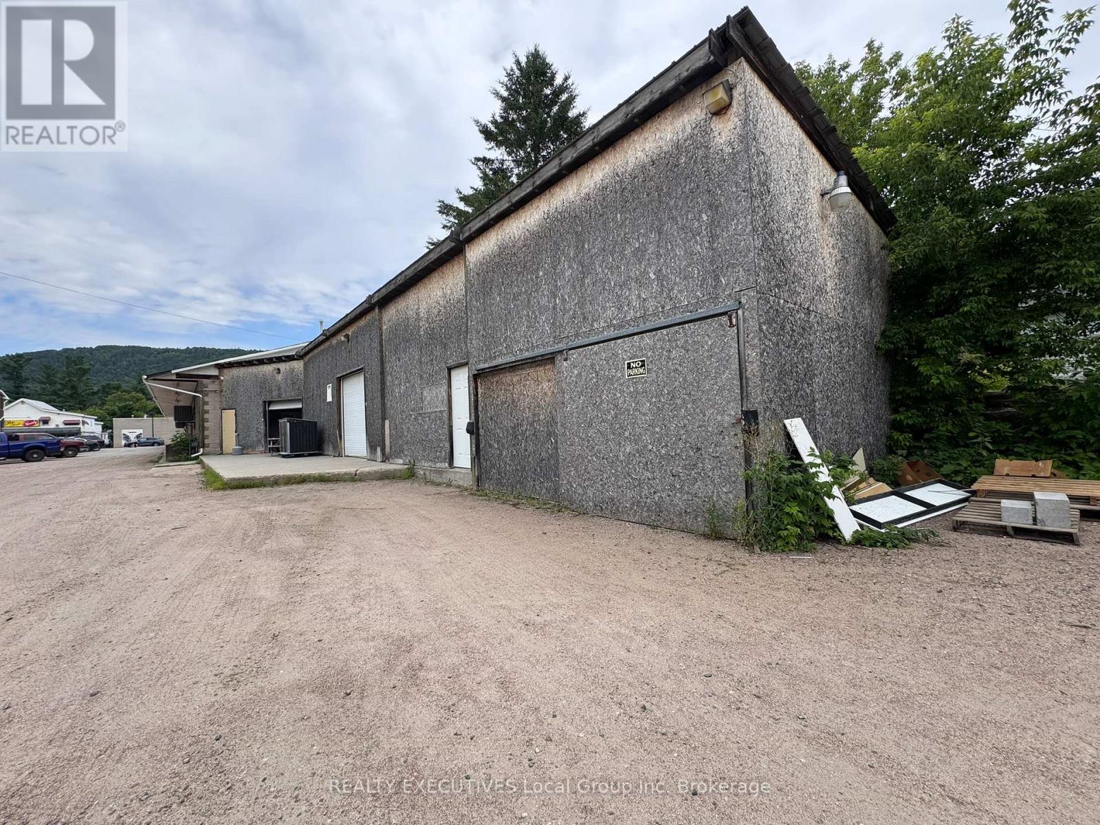 328 Main Street, Mattawa, Ontario  P0H 1V0 - Photo 9 - X12446695