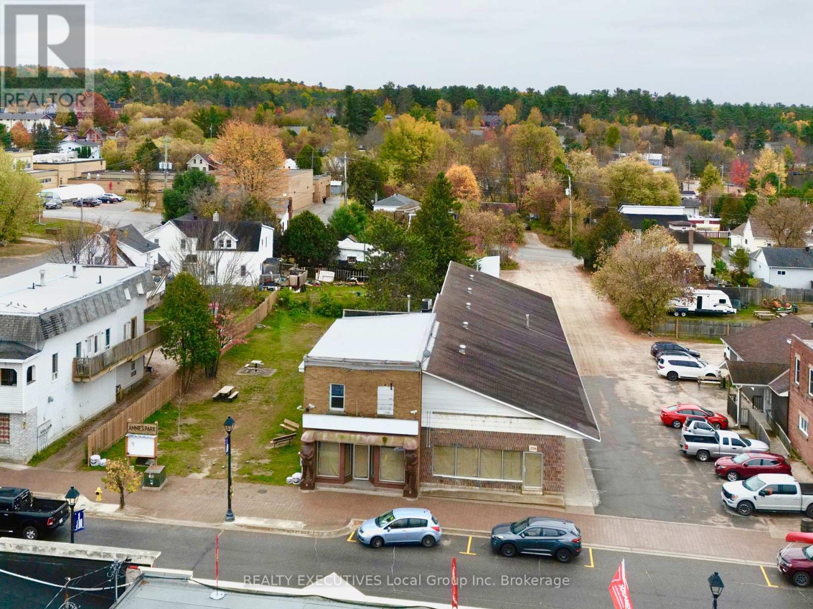 328 Main Street, Mattawa, Ontario  P0H 1V0 - Photo 2 - X12446695