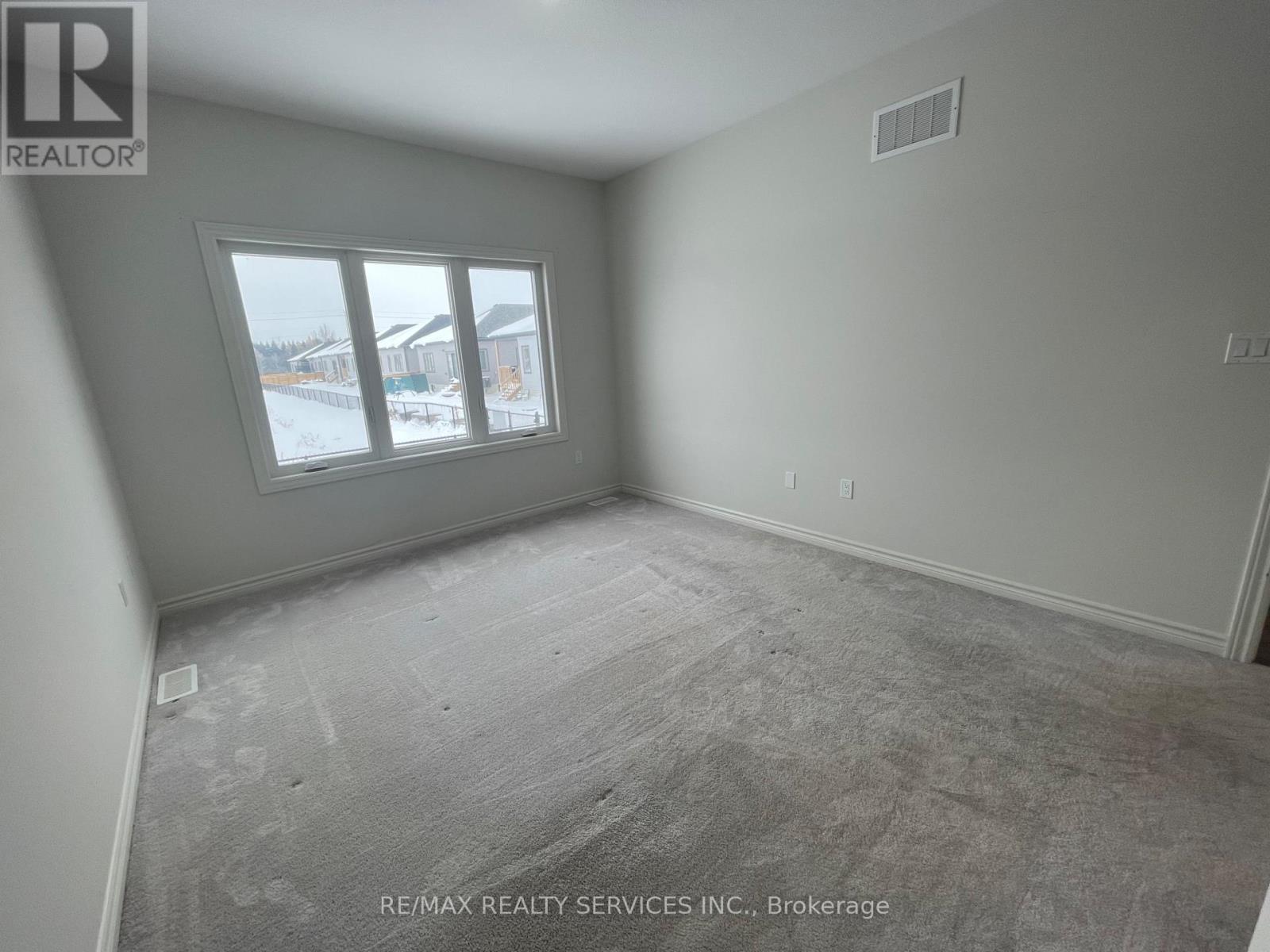 88 Cheryl Avenue, North Perth, Ontario  N0G 1B0 - Photo 9 - X12548882