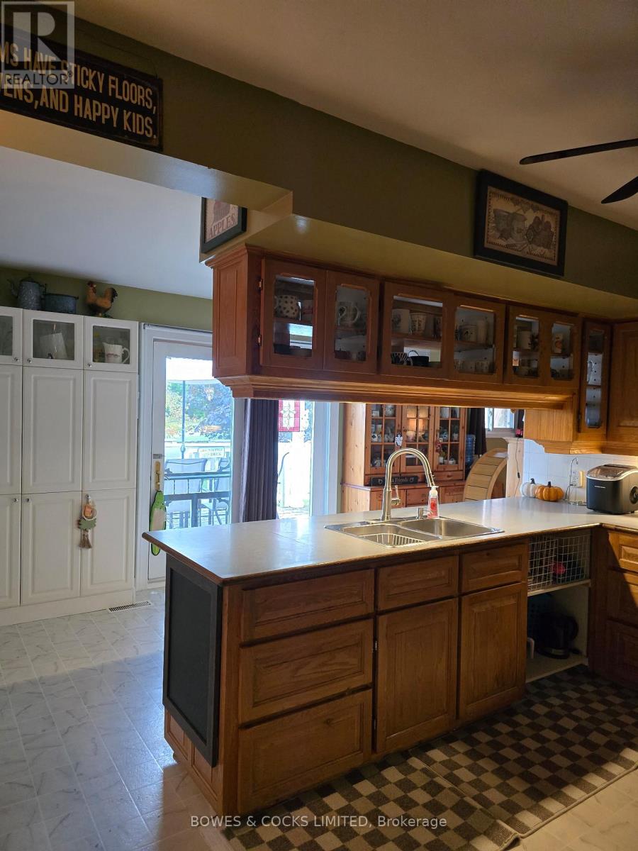33 Maple Grove Road, Kawartha Lakes, Ontario  K9V 4R6 - Photo 10 - X12389682