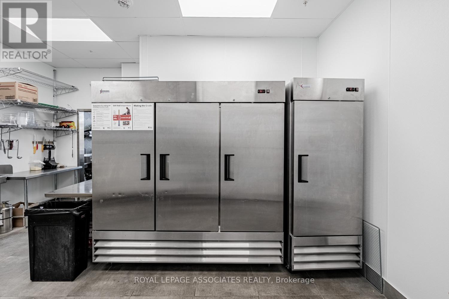 B - 205 Queen Street E, Brampton, Ontario  L6W 0C8 - Photo 11 - W12597584