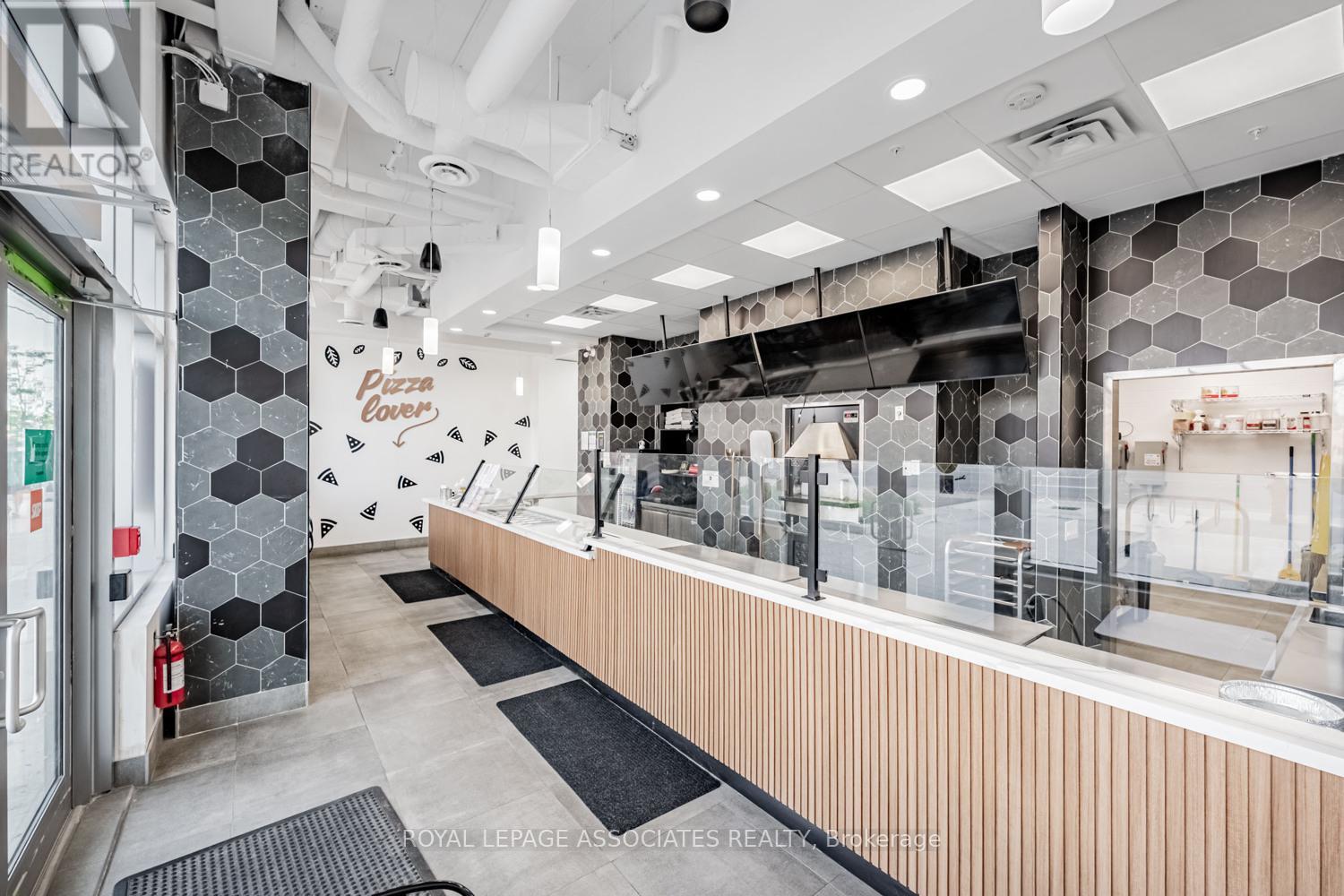 B - 205 Queen Street E, Brampton, Ontario  L6W 0C8 - Photo 27 - W12597584