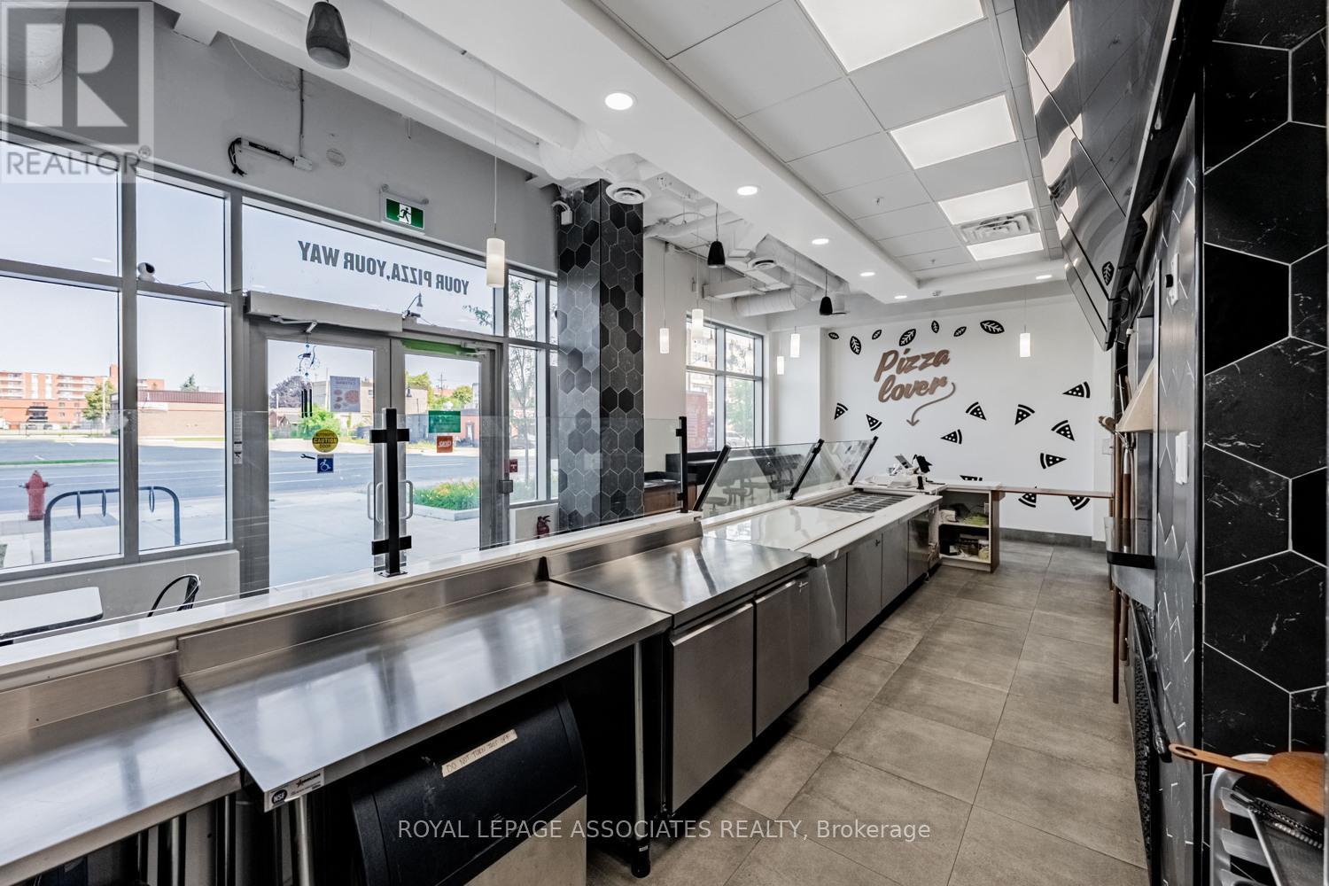 B - 205 Queen Street E, Brampton, Ontario  L6W 0C8 - Photo 6 - W12597584