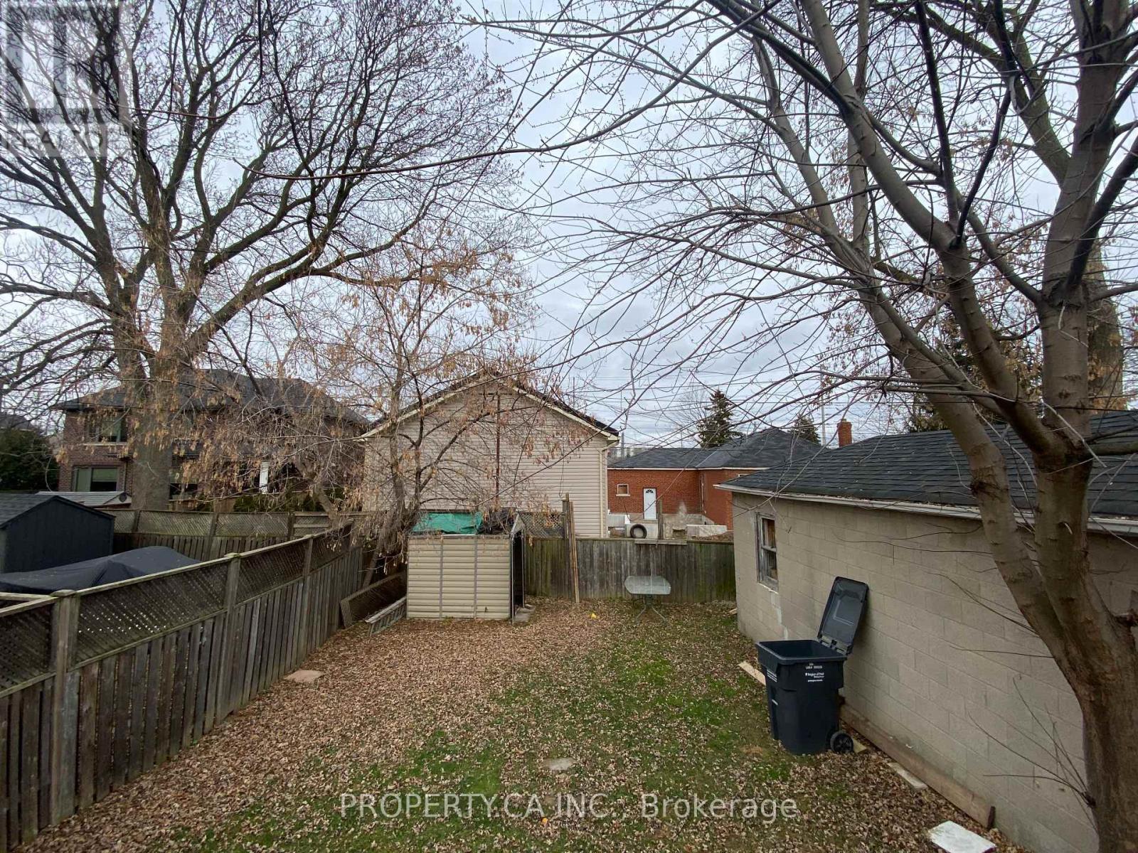 Main - 1067 Edgeleigh Avenue, Mississauga, Ontario  L5E 2G2 - Photo 12 - W12597596