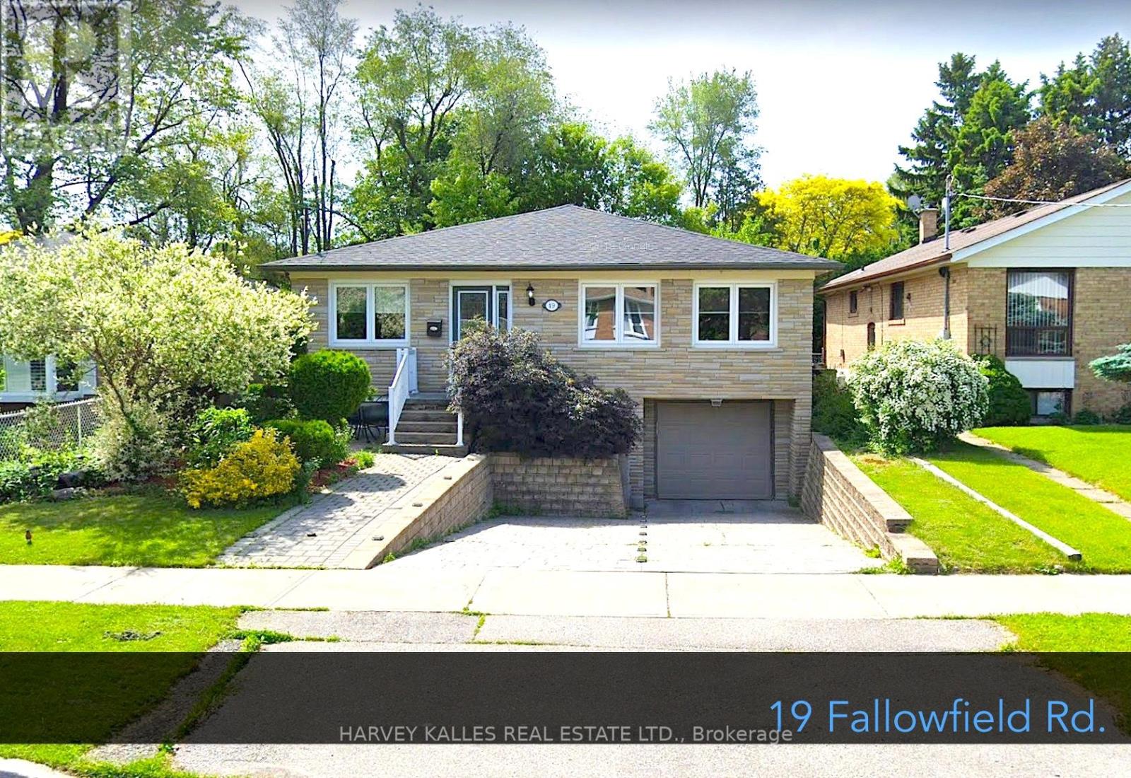 LOWER - 19 FALLOWFIELD ROAD, Toronto, Ontario