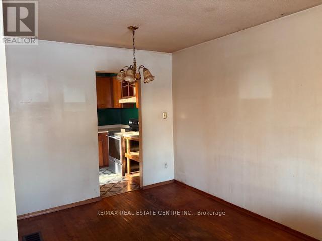 125 Dufferin Street, Orangeville, Ontario  L9W 1X4 - Photo 11 - W12597610