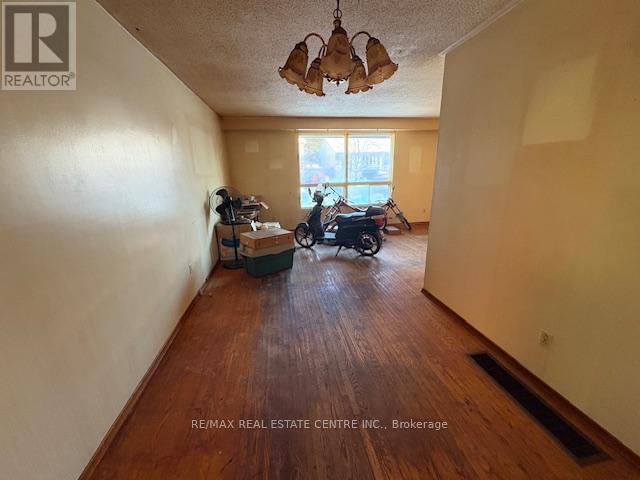 125 Dufferin Street, Orangeville, Ontario  L9W 1X4 - Photo 15 - W12597610