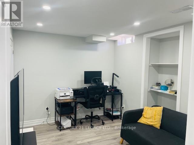 Bsmt - 6 Haverstock Crescent, Brampton, Ontario  L7A 4C9 - Photo 5 - W12597614