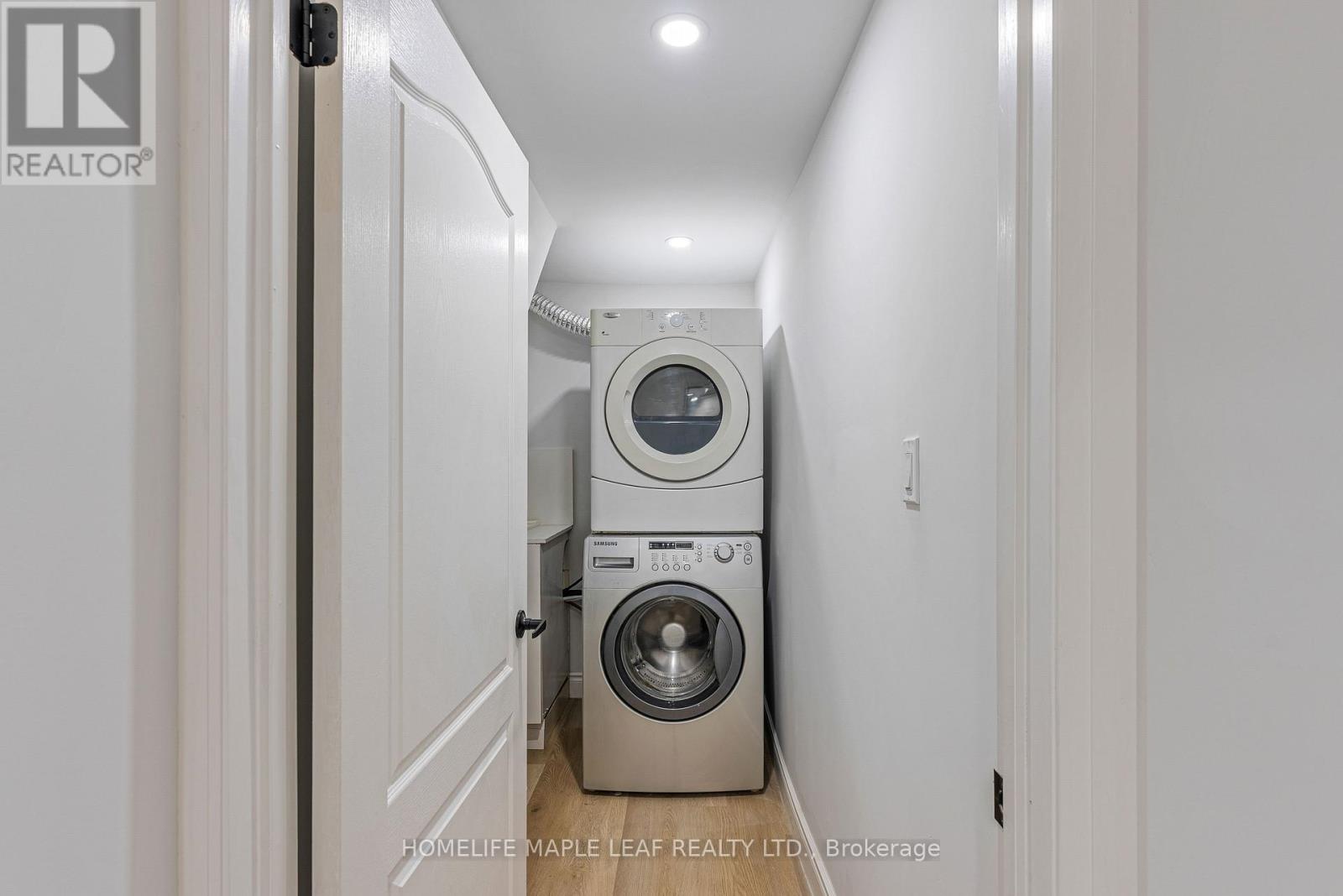 292 Woodward Avenue, Milton, Ontario  L9T 1V2 - Photo 35 - W12597616