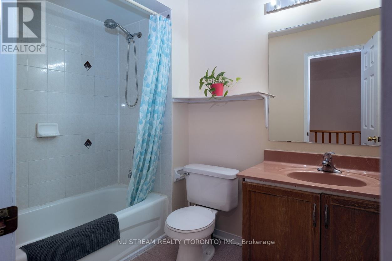 18 - 1128 Dundas Street W, Mississauga, Ontario  L5C 1E1 - Photo 10 - W12597618