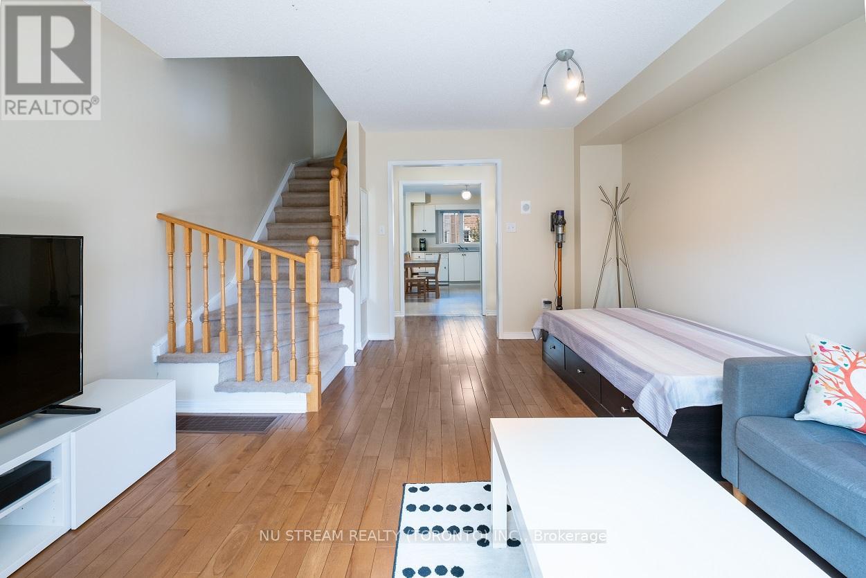 18 - 1128 Dundas Street W, Mississauga, Ontario  L5C 1E1 - Photo 4 - W12597618