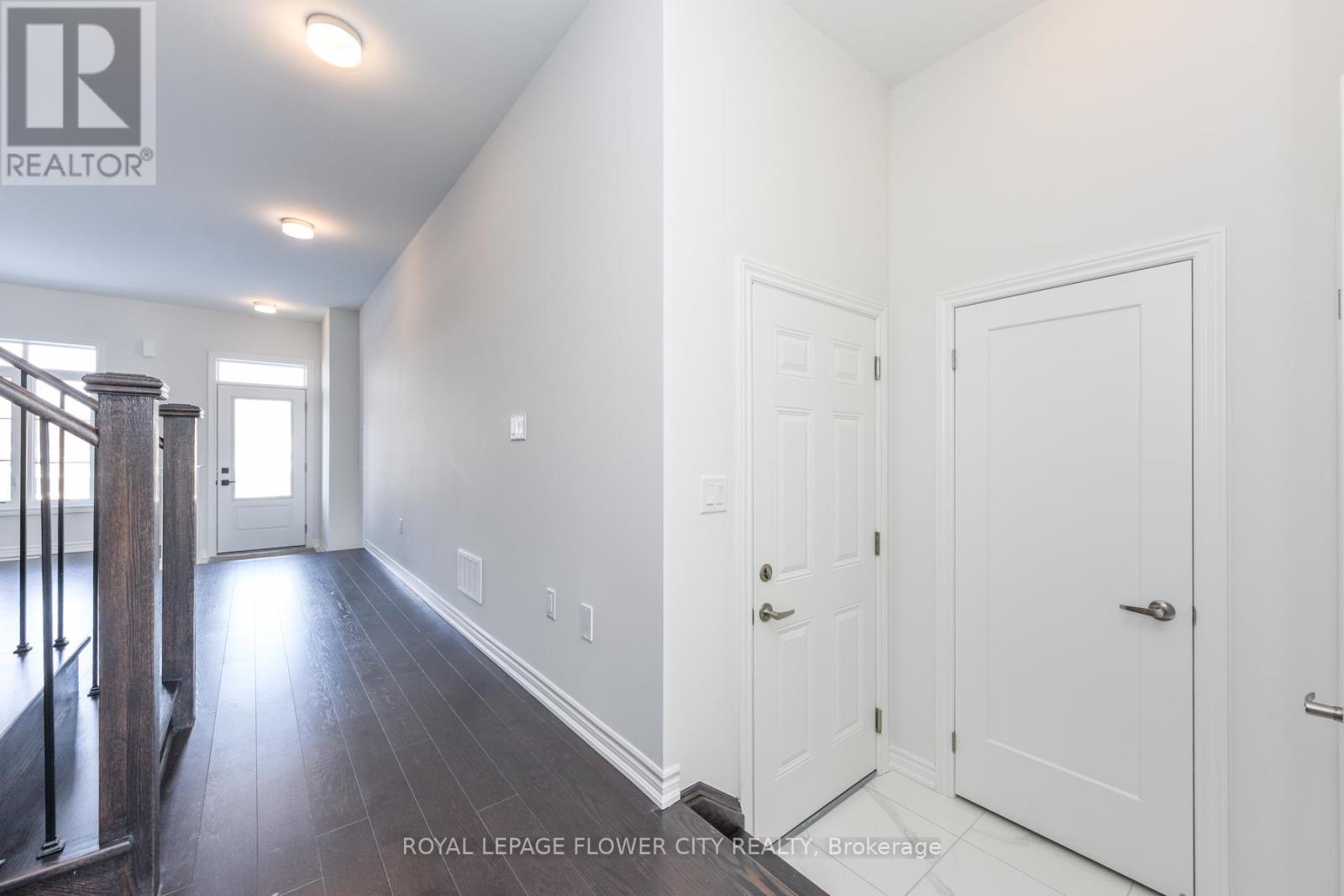 57 Tapscott Crescent, Brampton, Ontario  L6R 4A1 - Photo 10 - W12597642