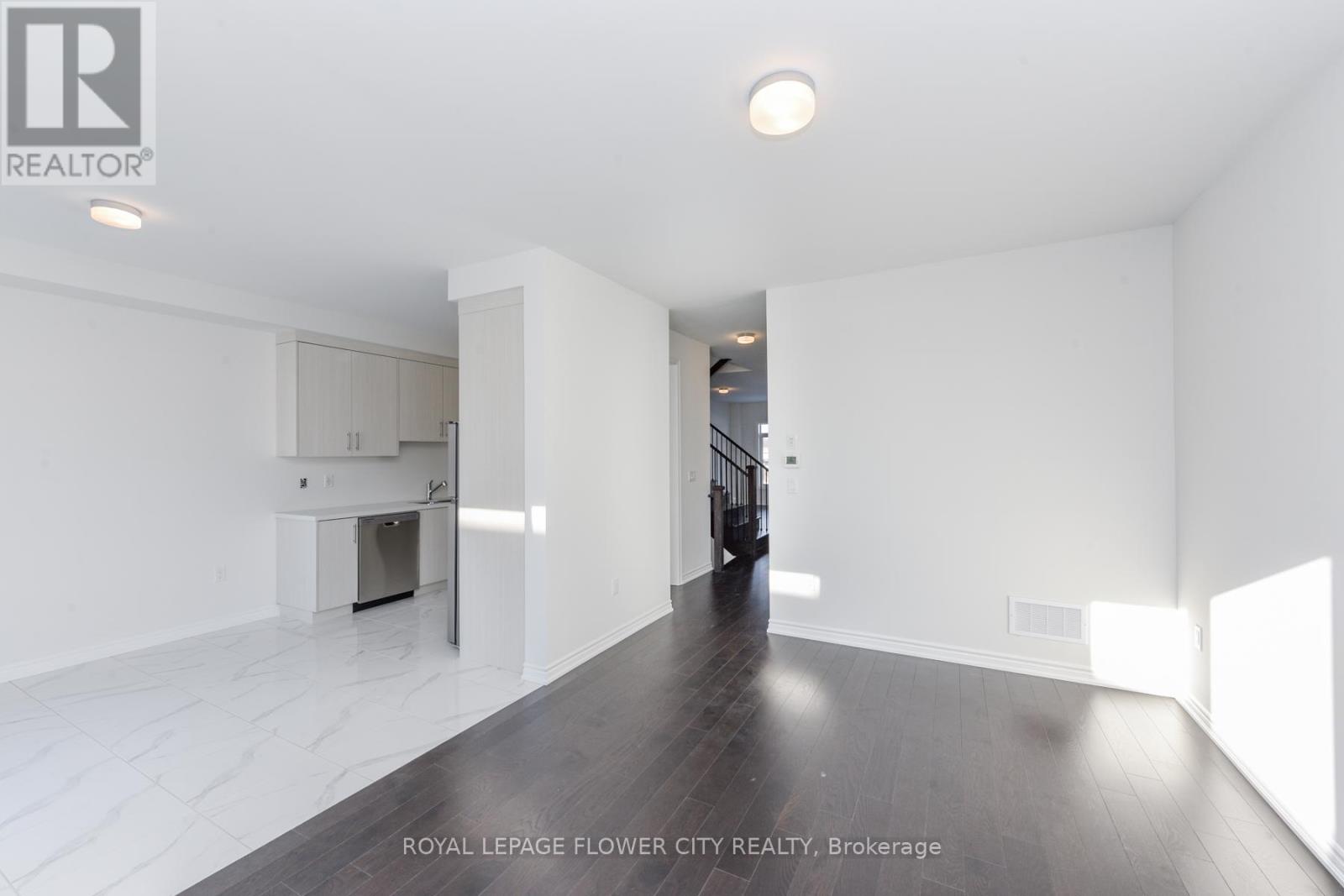 57 Tapscott Crescent, Brampton, Ontario  L6R 4A1 - Photo 13 - W12597642