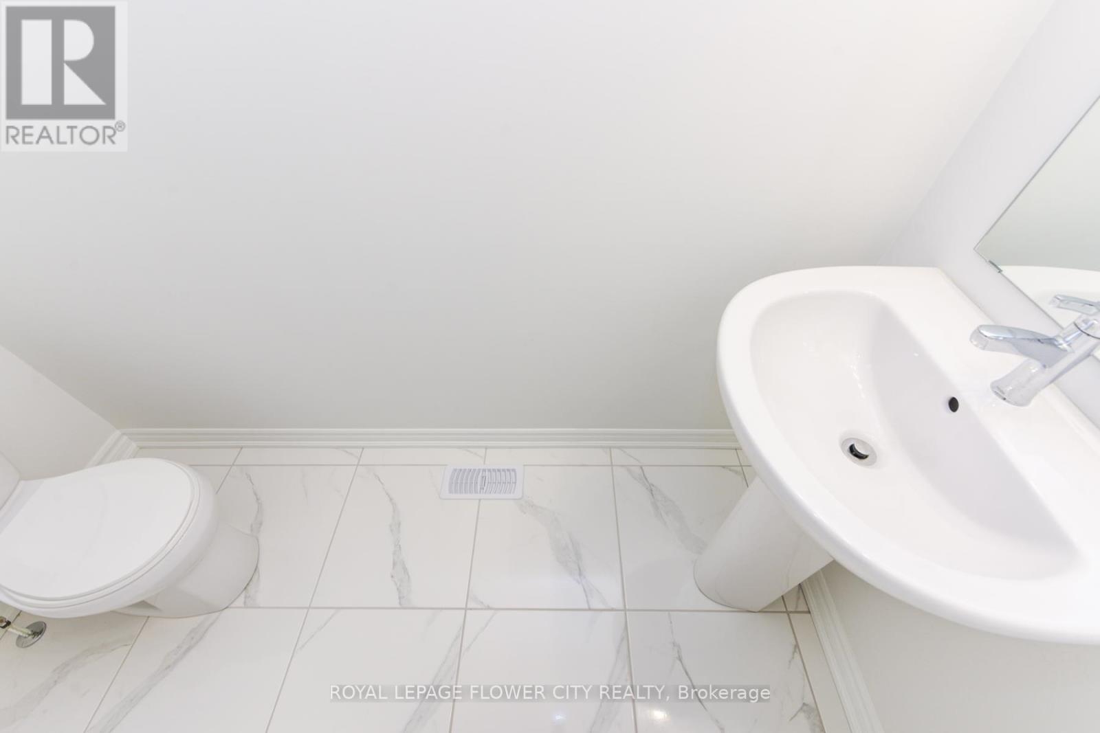 57 Tapscott Crescent, Brampton, Ontario  L6R 4A1 - Photo 23 - W12597642