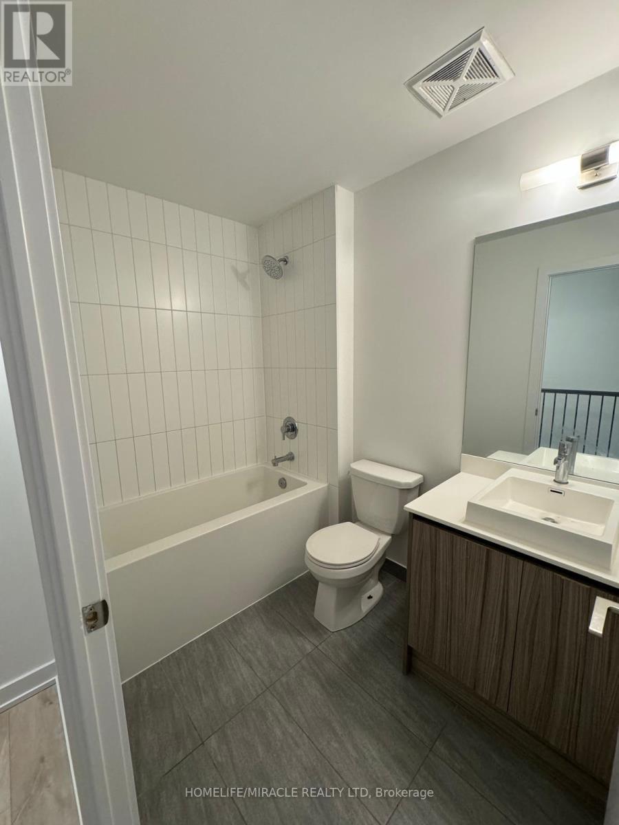 112 - 251 Manitoba Street, Toronto, Ontario  M8Y 4G9 - Photo 8 - W12597706