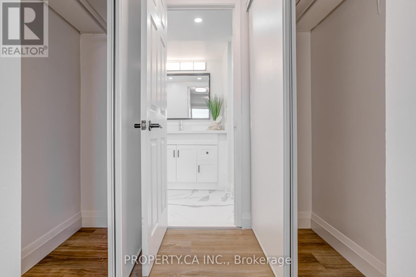 1201 - 1271 Walden Circle, Mississauga, Ontario  L5J 4R4 - Photo 24 - W12597770