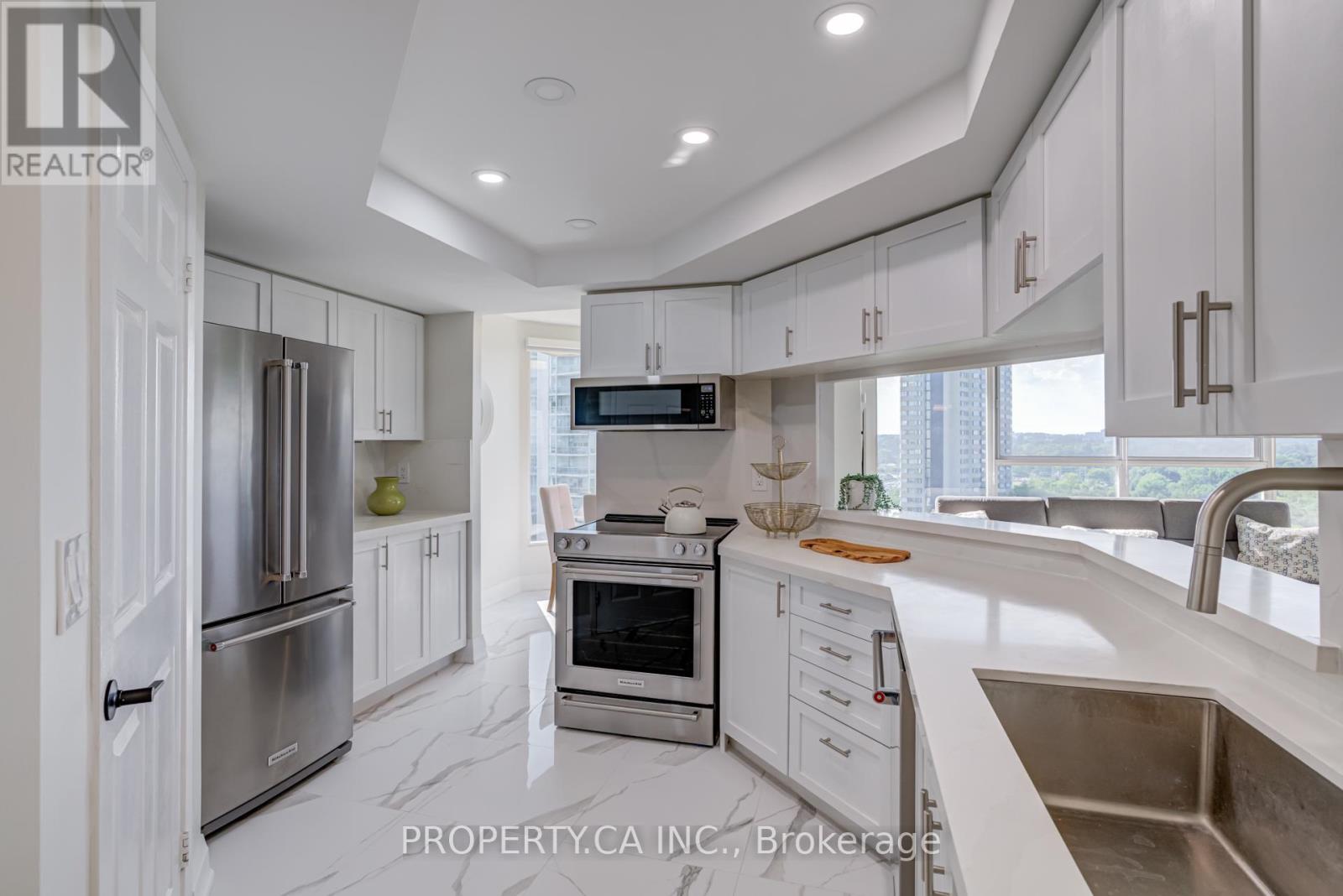 1201 - 1271 Walden Circle, Mississauga, Ontario  L5J 4R4 - Photo 6 - W12597770