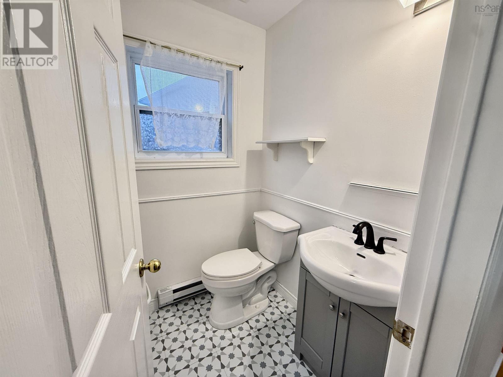 16 Mathers Court, Timberlea, Nova Scotia  B3T 1A4 - Photo 13 - 202528990