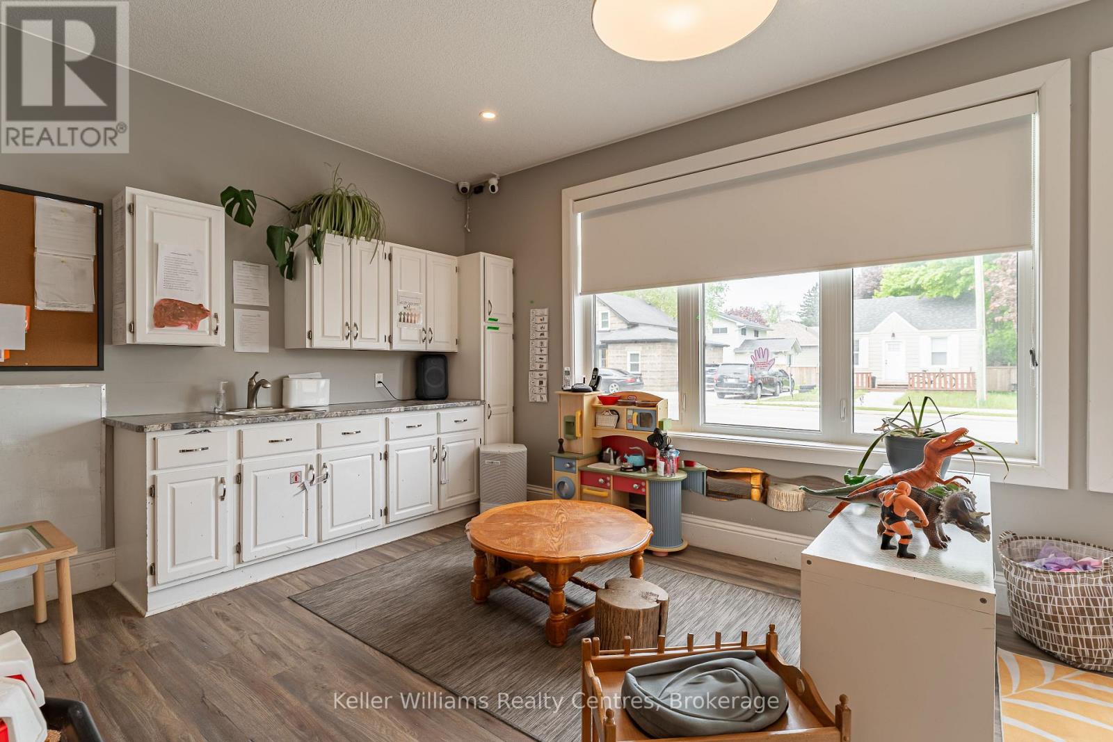 569 Catherine Street, Saugeen Shores, Ontario N0H 2C1 - Photo 11 - X12597886