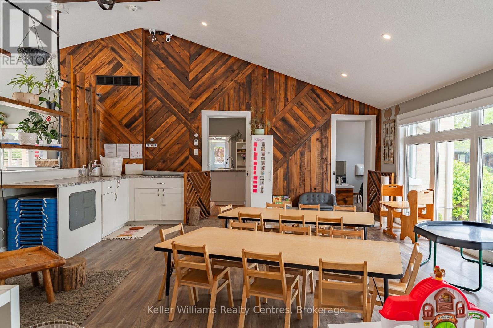 569 Catherine Street, Saugeen Shores, Ontario N0H 2C1 - Photo 23 - X12597886