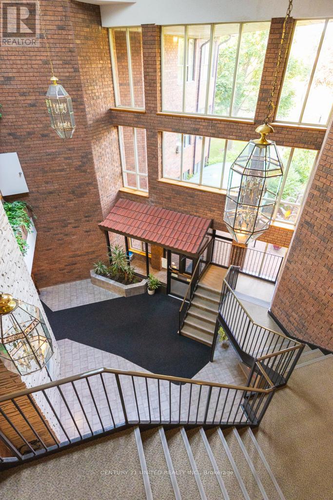 305 - 921 Armour Road, Peterborough, Ontario  K9H 7K5 - Photo 10 - X12597812