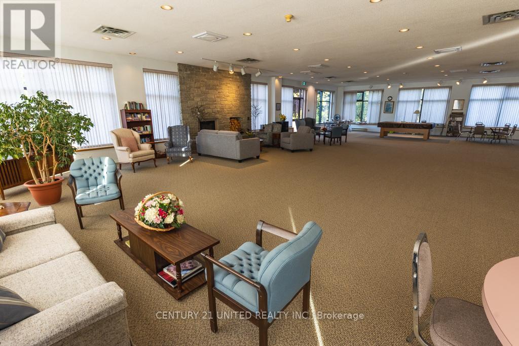 305 - 921 Armour Road, Peterborough, Ontario  K9H 7K5 - Photo 14 - X12597812