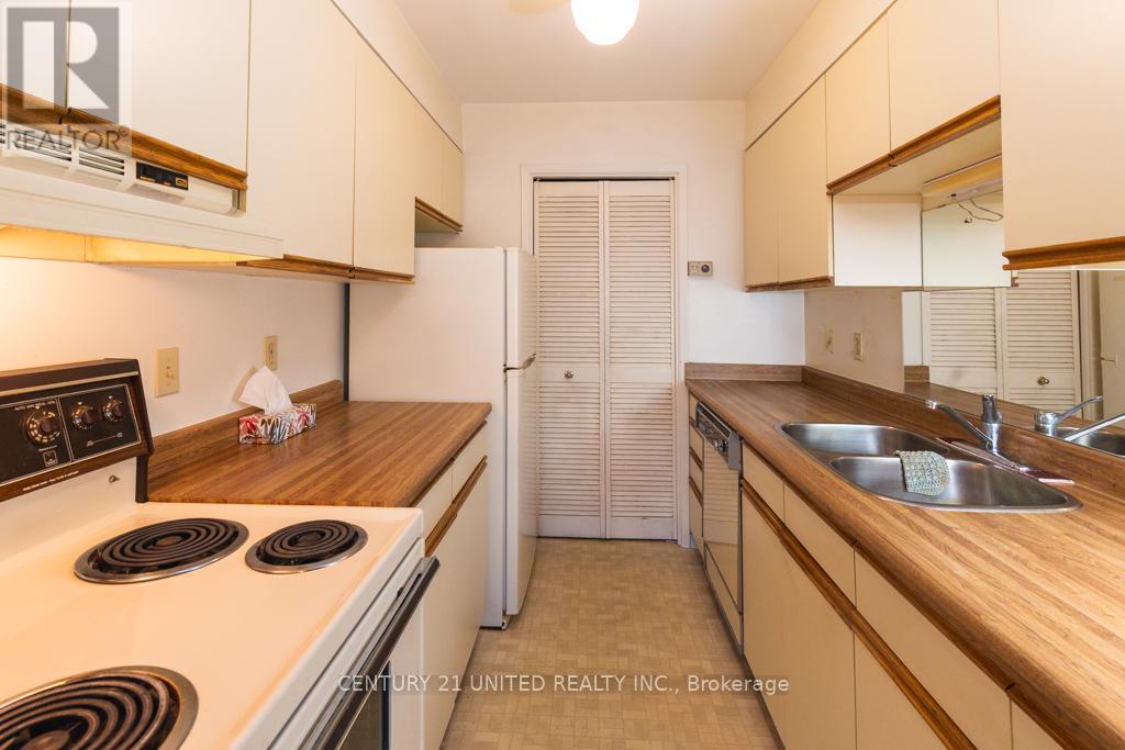 305 - 921 Armour Road, Peterborough, Ontario  K9H 7K5 - Photo 6 - X12597812