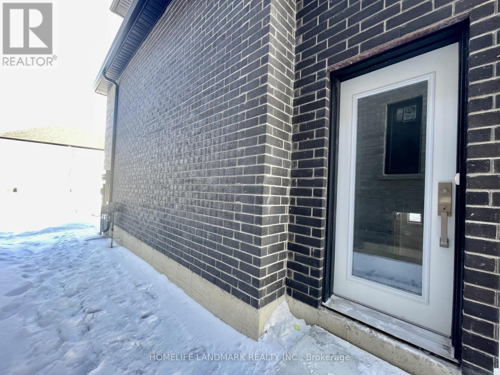 BASEMENT - 19 GATEWAY DRIVE, Barrie, Ontario