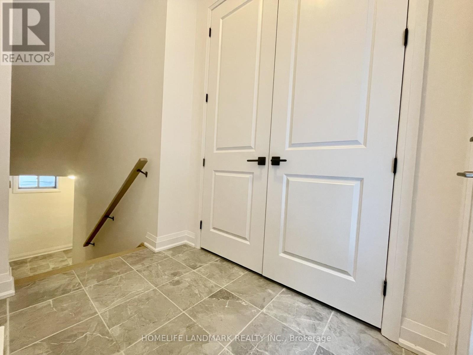Basement - 19 Gateway Drive, Barrie, Ontario  L9J 0Y1 - Photo 4 - S12587316