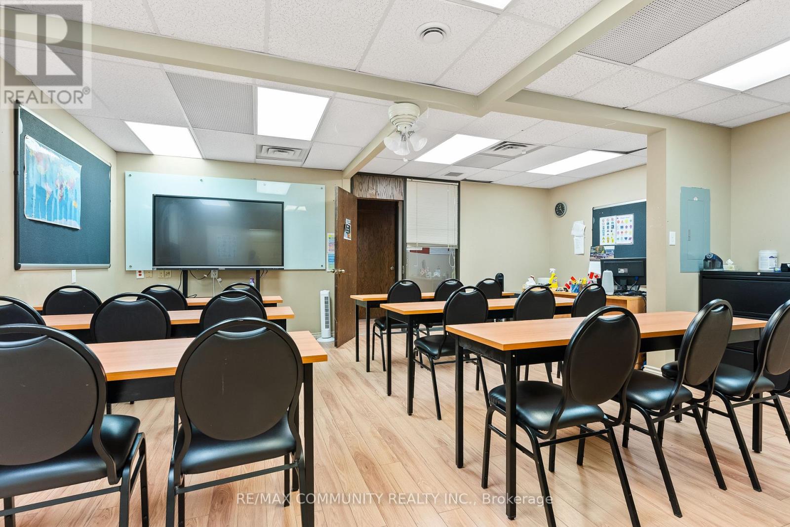 1378 Ouellette Avenue, Windsor, Ontario  N8X 1J8 - Photo 17 - X12504786