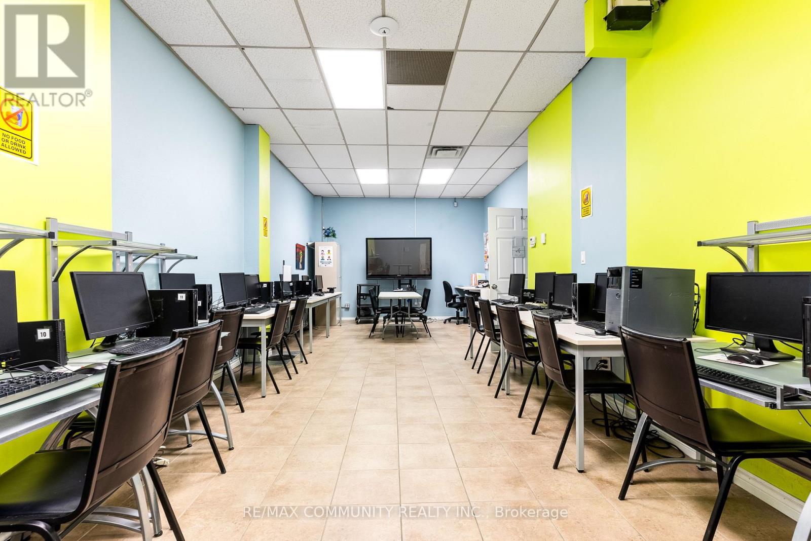 1378 Ouellette Avenue, Windsor, Ontario  N8X 1J8 - Photo 47 - X12504786