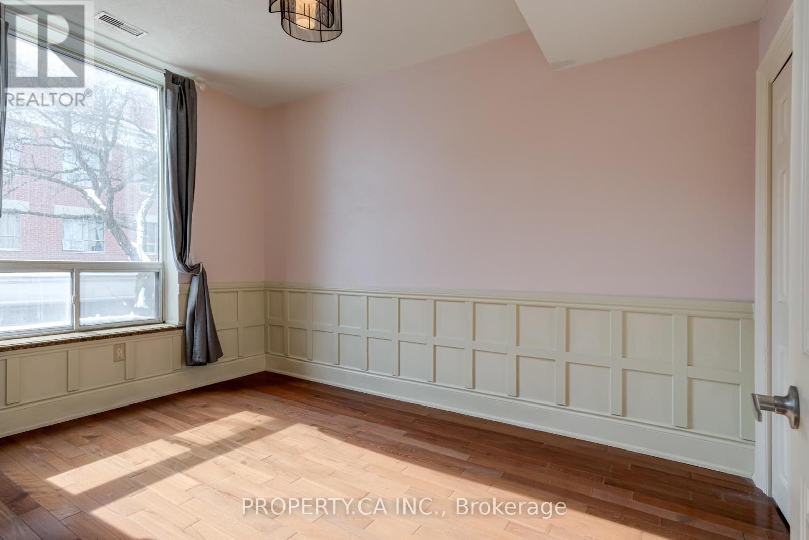 201 - 283 King Street E, Hamilton, Ontario  L8N 1B9 - Photo 13 - X12597646