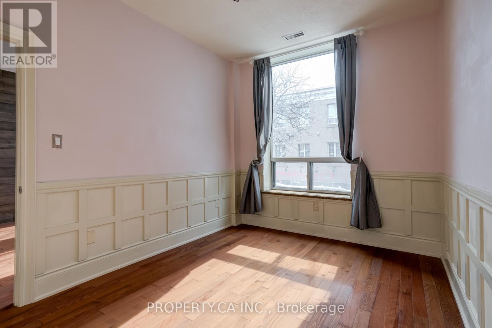 201 - 283 King Street E, Hamilton, Ontario  L8N 1B9 - Photo 14 - X12597646