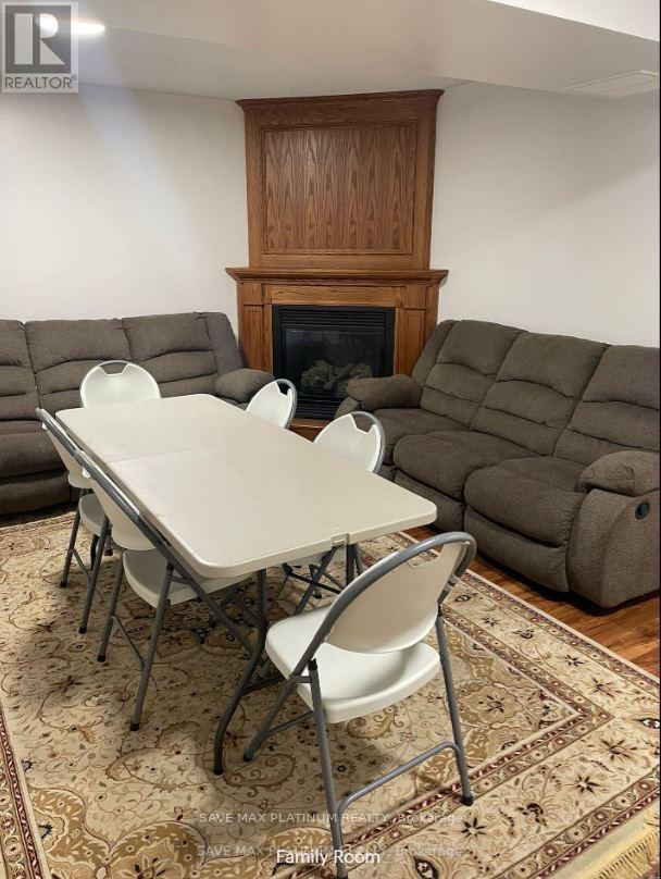 24 Limerick Lane, Brantford, Ontario  N3T 6L3 - Photo 3 - X12597662