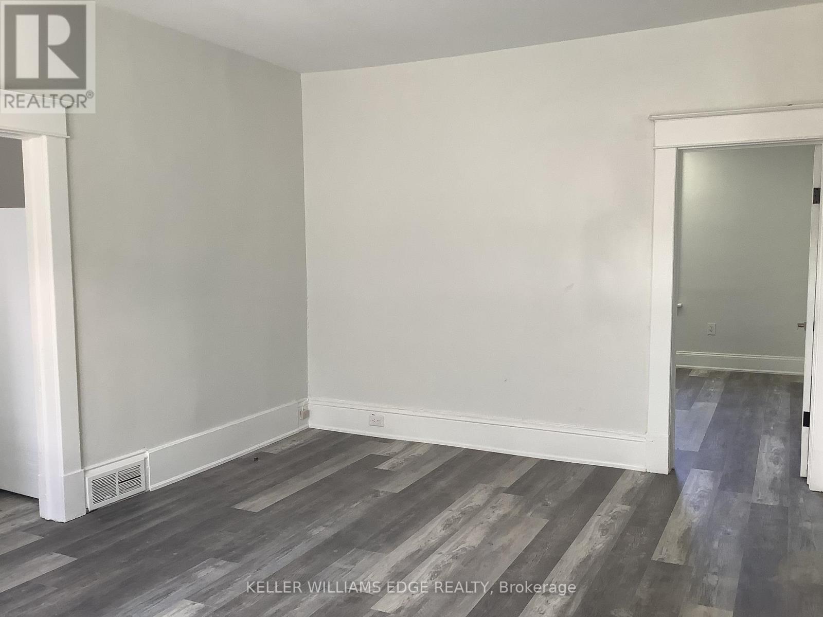 3 - 90 Kent St Street S, Haldimand, Ontario  N3Y 2X9 - Photo 10 - X12597752