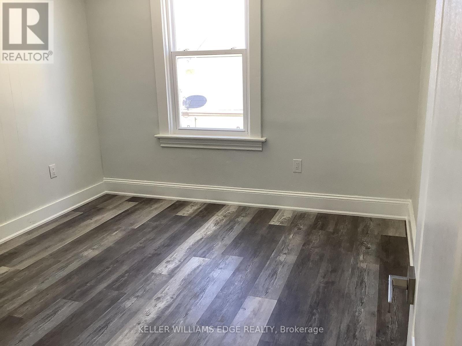 3 - 90 Kent St Street S, Haldimand, Ontario  N3Y 2X9 - Photo 14 - X12597752