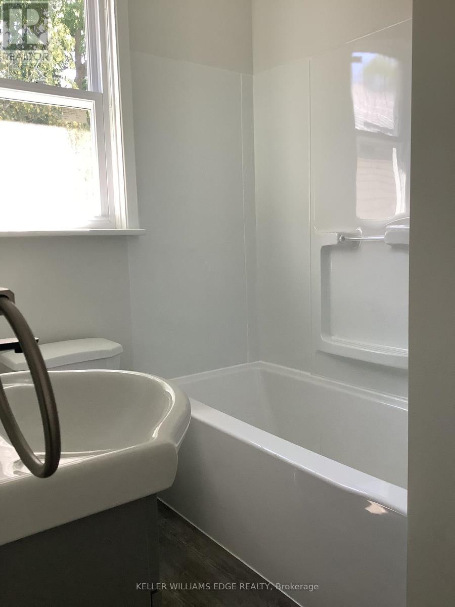 3 - 90 Kent St Street S, Haldimand, Ontario  N3Y 2X9 - Photo 17 - X12597752