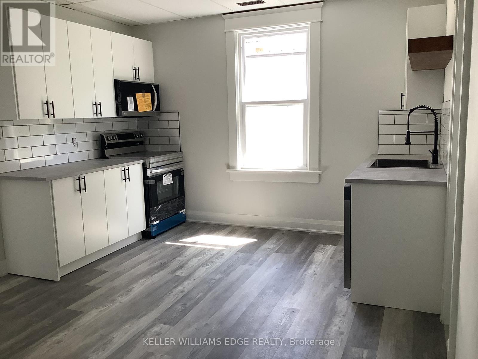 3 - 90 Kent St Street S, Haldimand, Ontario  N3Y 2X9 - Photo 7 - X12597752