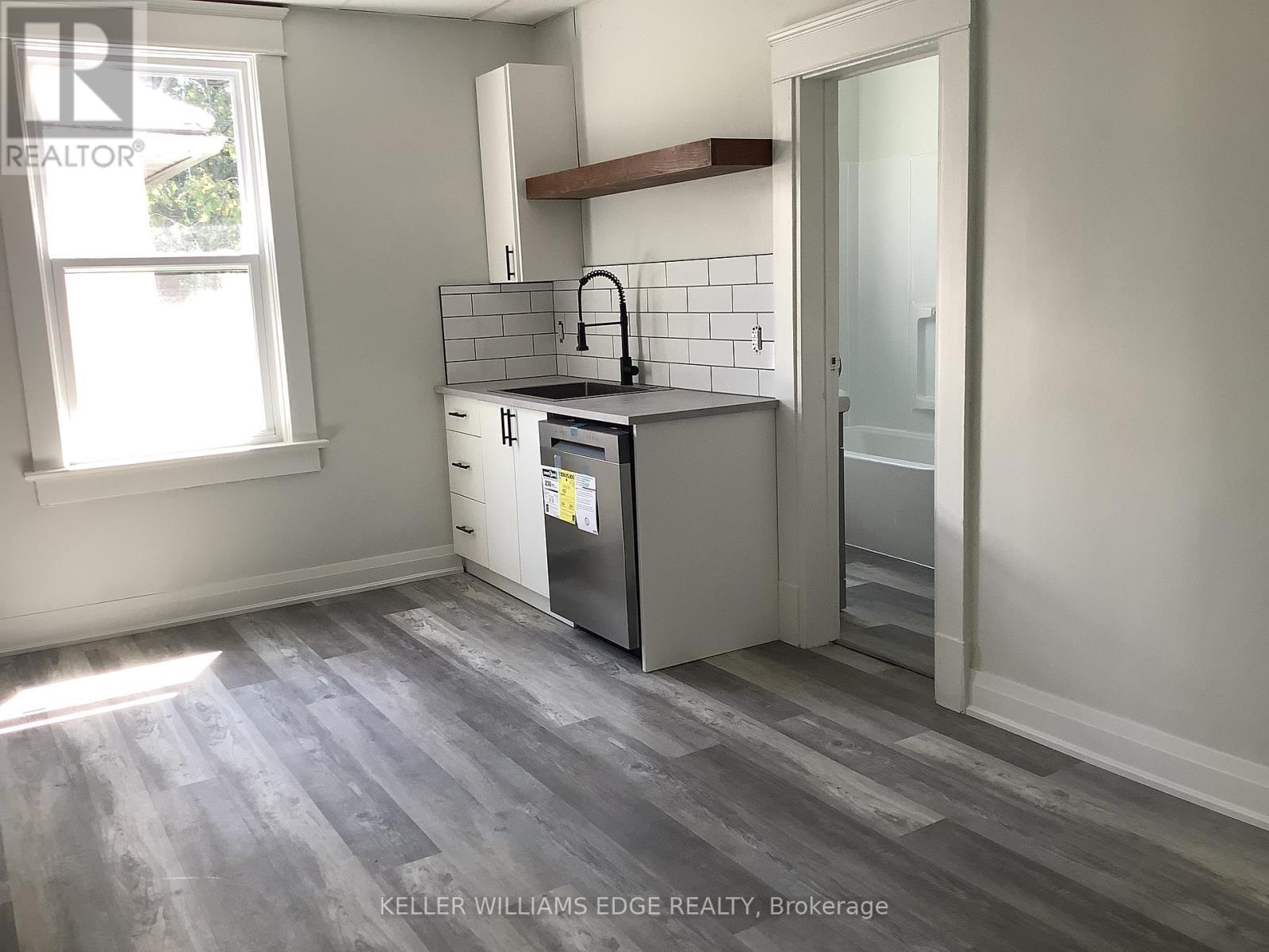 3 - 90 Kent St Street S, Haldimand, Ontario  N3Y 2X9 - Photo 8 - X12597752