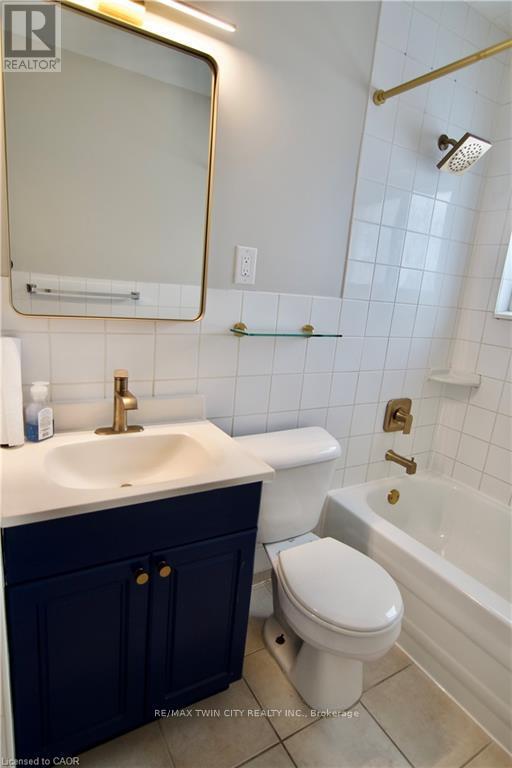 304 - 122 Sixth Avenue, Kitchener, Ontario  N2C 1R1 - Photo 16 - X12597762