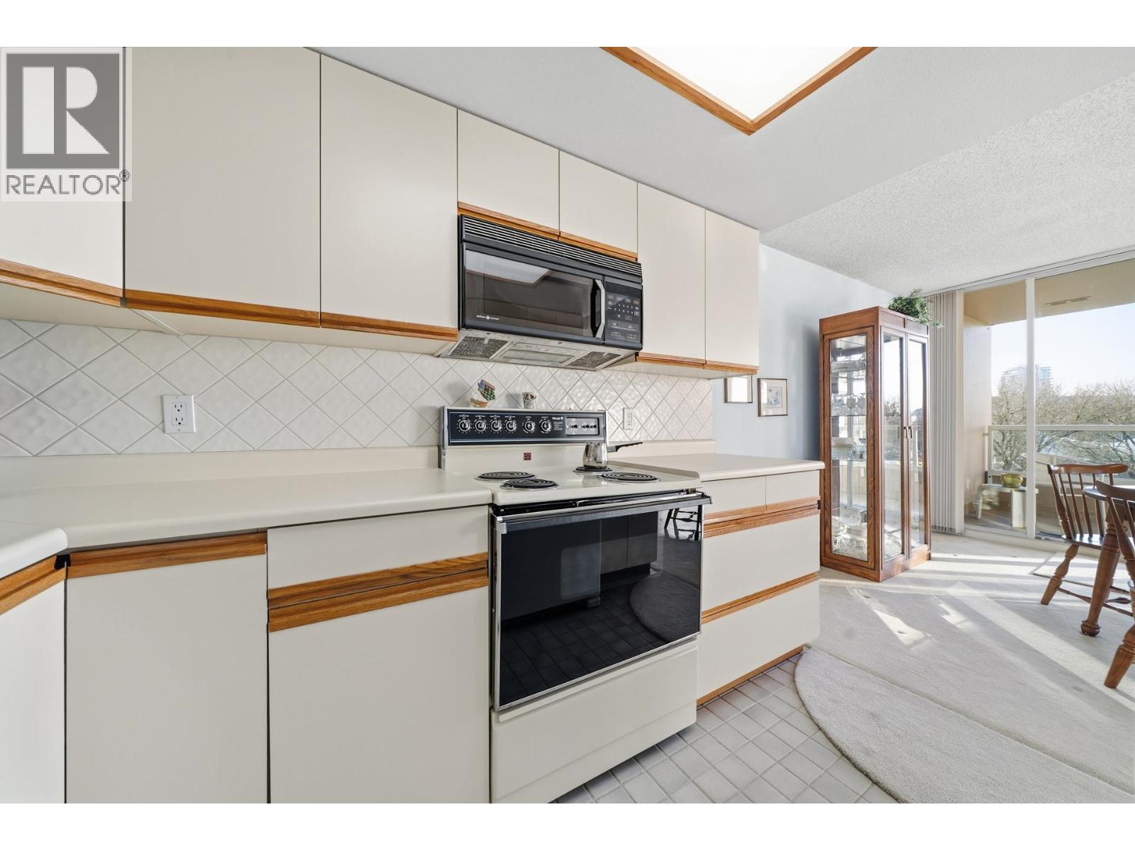 306 1045 Quayside Drive, New Westminster, British Columbia  V3M 6C9 - Photo 10 - R3071793