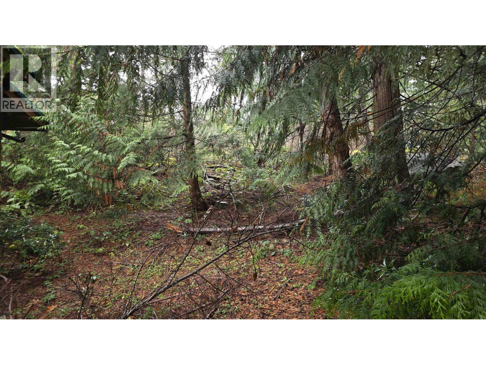 4494 Rondeview Road, Madeira Park, British Columbia  V0N 2H1 - Photo 18 - R3071667