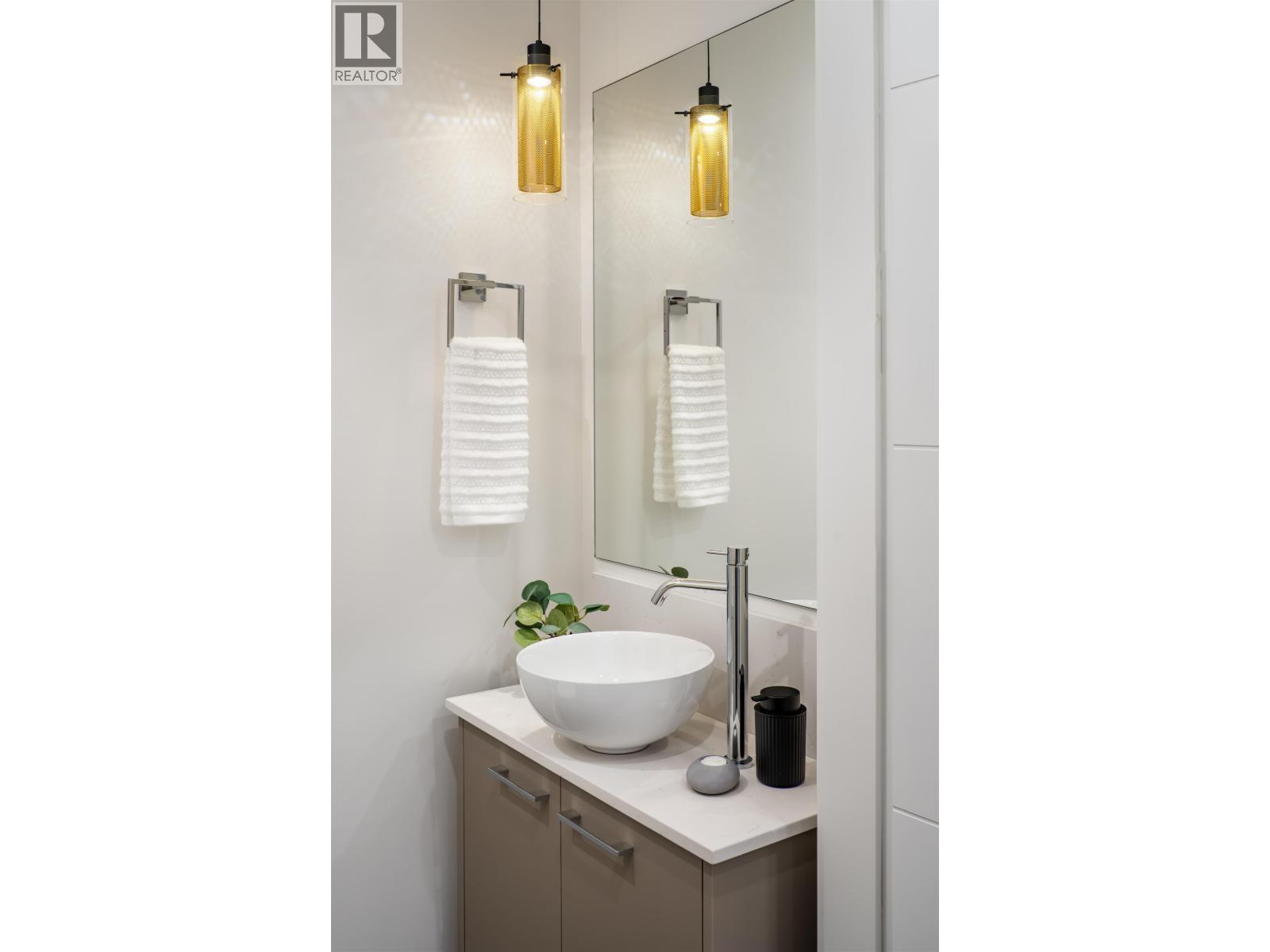 108 342 Mountain Highway, North Vancouver, British Columbia  V7J 2K8 - Photo 9 - R3069769