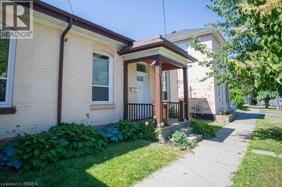167 Nelson Street, Brantford, Ontario  N3S 4B7 - Photo 3 - 40792099
